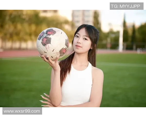 足球宝贝回归绿茵场，助威视频突破百万播放